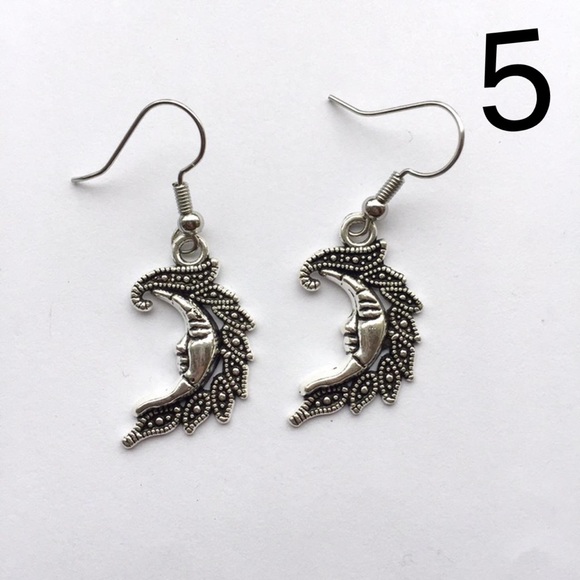 MOON EARRINGS - Picture 5 of 10